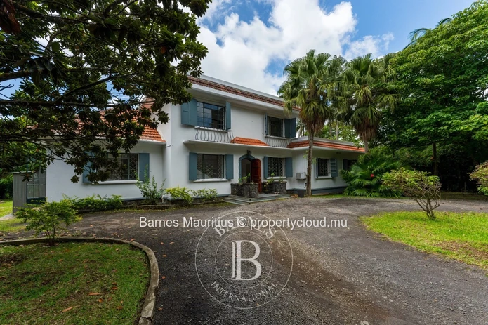 MOKA – Large Family House for Sale – 5 Bedrooms
