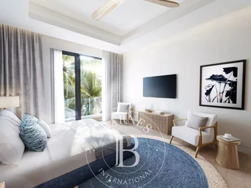 6 Bedroom Villa