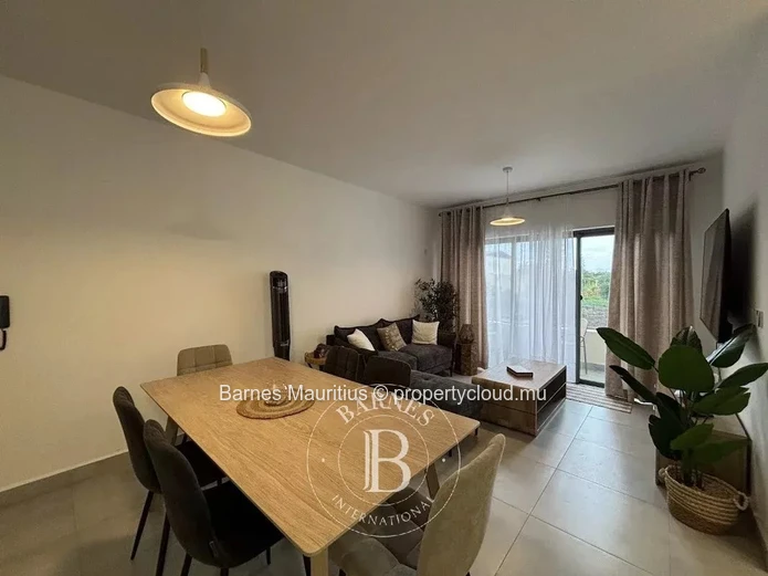 PHOENIX - Charming brand-new 1-bedroom apartment for rent.