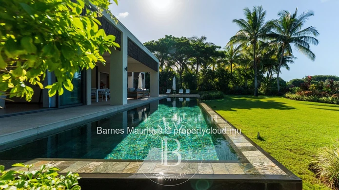 ANAHITA RESORT - Contemporary Villa with Golf