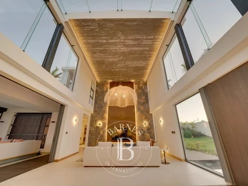 5 Bedroom Villa