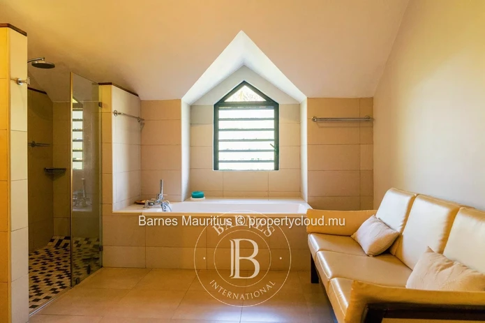 POSTE DE FLACQ - Seafront House - 4 Bedrooms