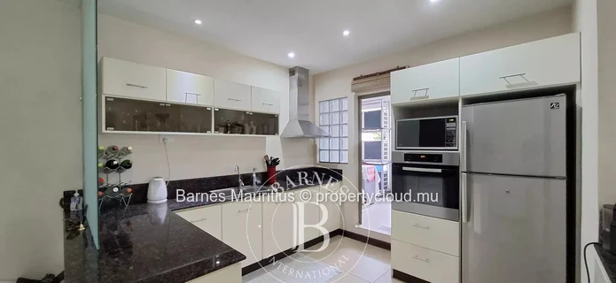 RIVIERE NOIRE - Contemporary Apartment - 3 Bedrooms