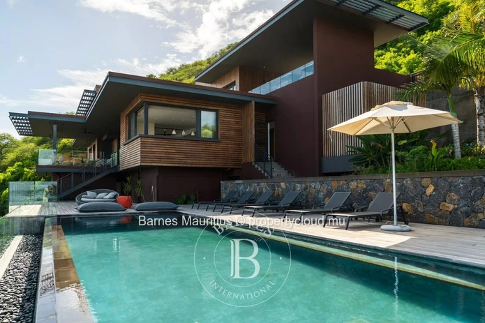 Black River - Villa with Sea View - 5 Bedrooms