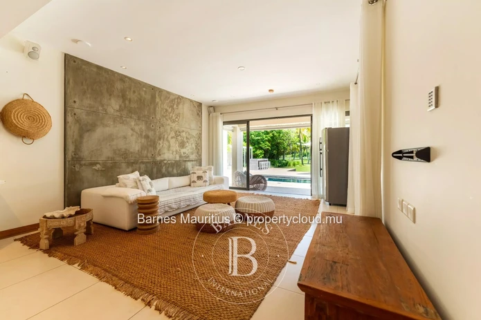 ANAHITA GOLF RESORT - Luxury 5-Bedroom Villa with Golf Course Views