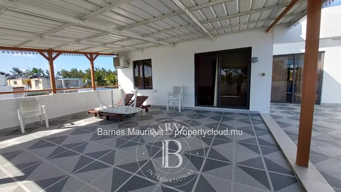 BAIN BOEUF - Semi-Detached Villas Near the Beach - 9 Bedrooms