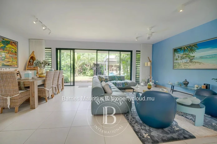 ROYAL PARK – Modern Villa with pool –  4 bedrooms