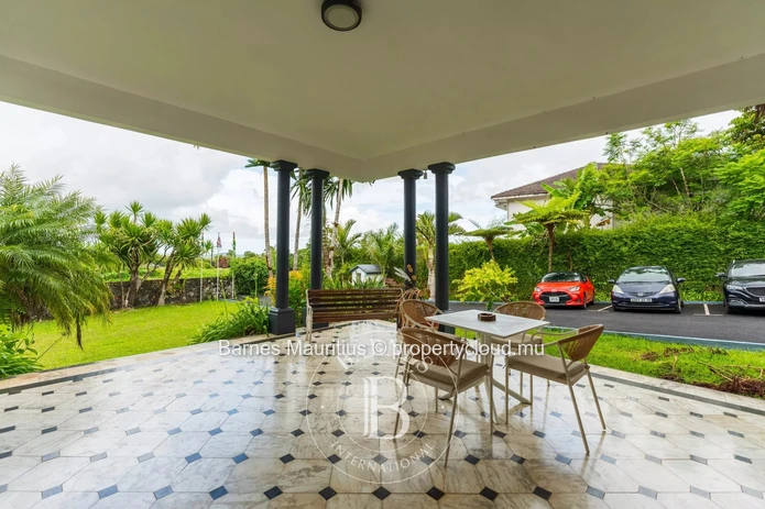 FLORÉAL - Colonial-Style House - 400m²