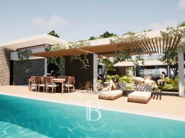 5 Bedroom Villa