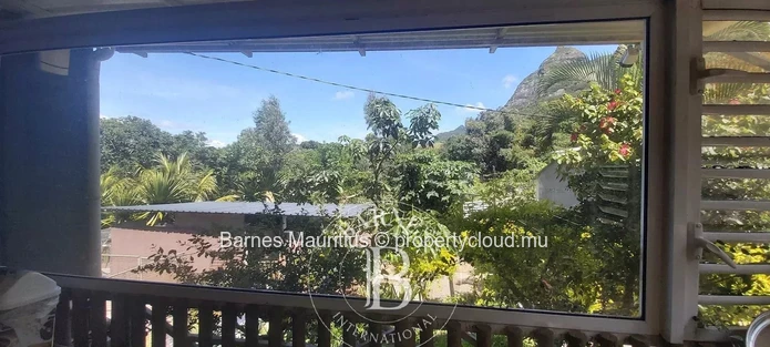 MOKA – Agricultural land with container home – 3,160 m²
