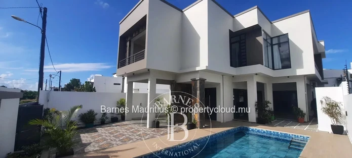 GRAND BAIE - Brand New 4-Bedroom House