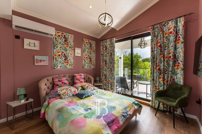 BALACLAVA - Family Home - 6 Bedrooms