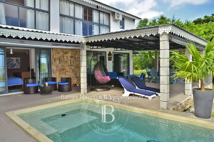 RIAMBEL-  Waterfront Property - 3 villas