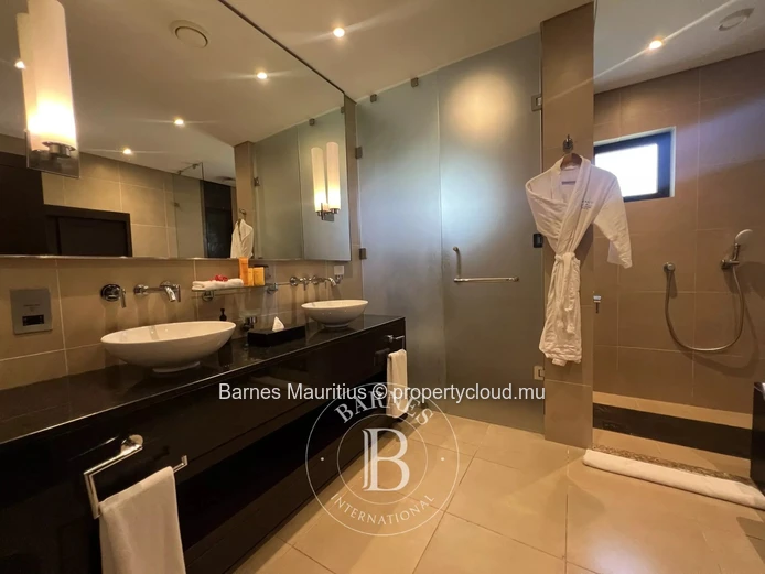 ANAHITA – Beautiful ground-floor apartment with sea view