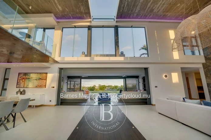 BEAU CHAMP - Exceptional villa on the golf course - 5 bedrooms