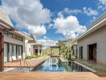 4 Bedroom Villa
