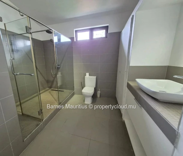 CUREPIPE - Semi-detached house with garden - 3 bedrooms