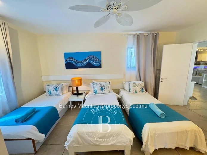 Trou Aux Biches - Beachfront Apartment With 3 Bedrooms.